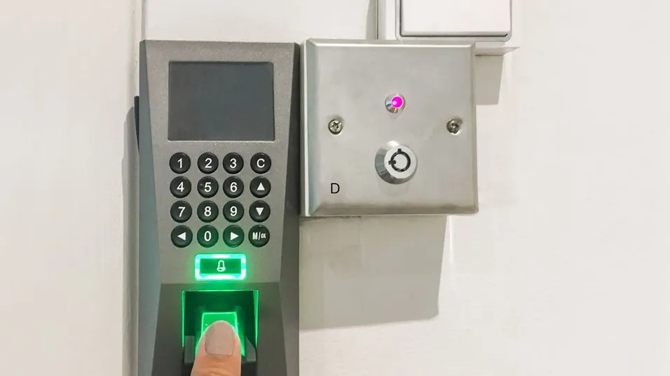 advantages of the fingerprint door lock